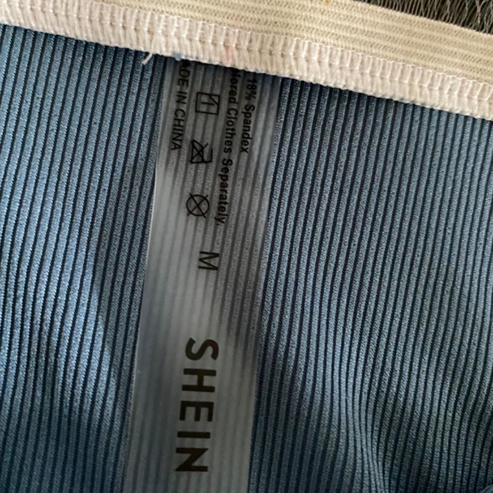 Shein - Picture 7 of 11